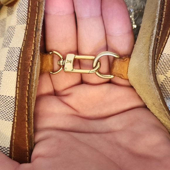 LV Hampstead PM in Damier Azur - Picture 15 of 17